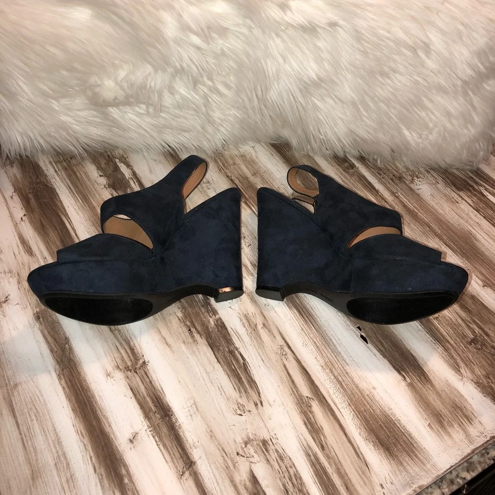 2[Nine West] NWOT! Blue navy suede wedges. - Picture 3 of 5